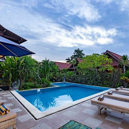 Dream Beach Inn Lembongan Exteriör bild