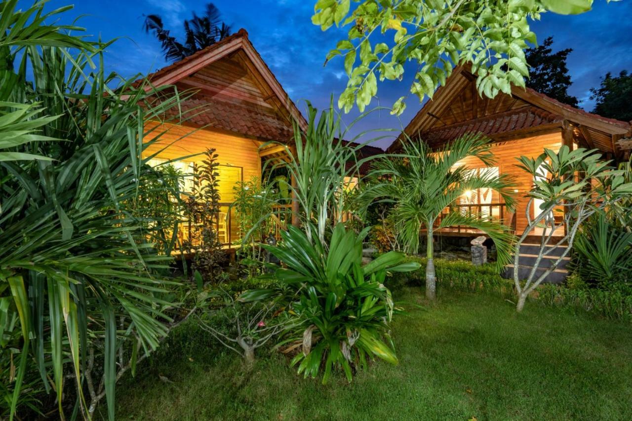 Dream Beach Inn Lembongan Exteriör bild