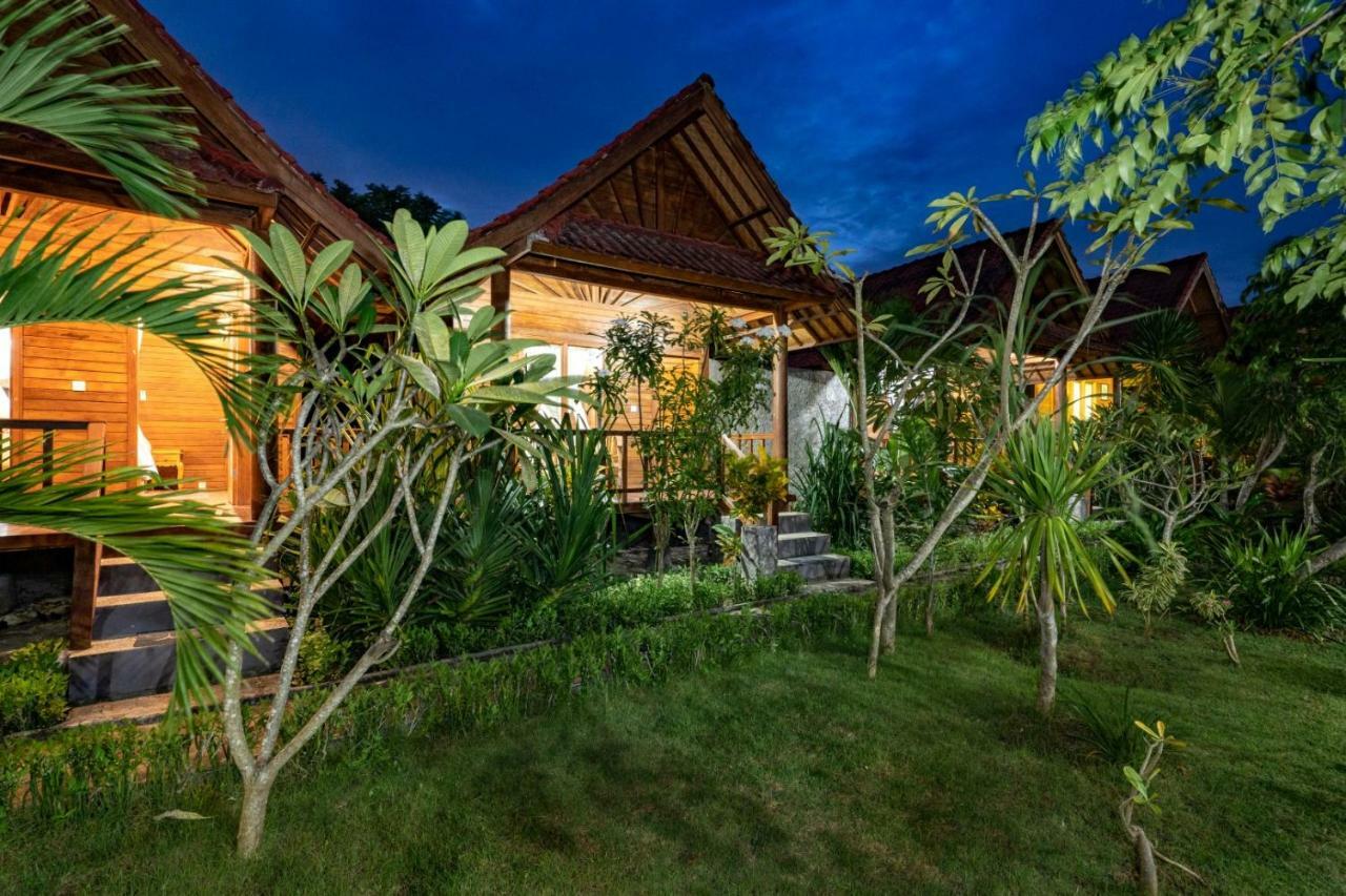 Dream Beach Inn Lembongan Exteriör bild